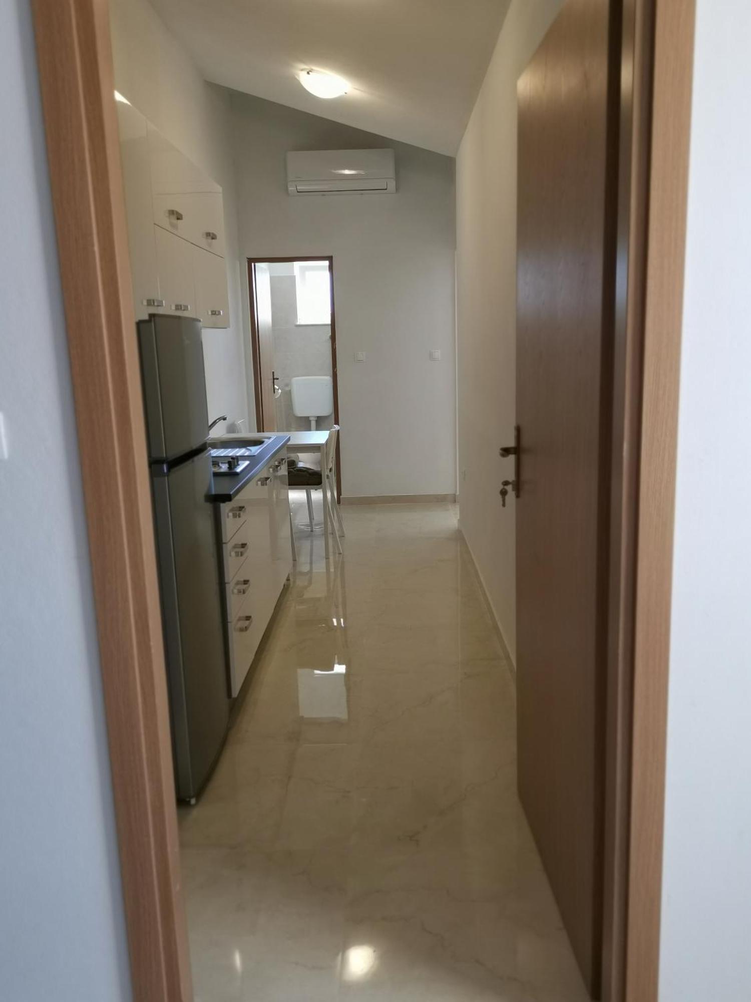 Apartments Monika Нін Екстер'єр фото