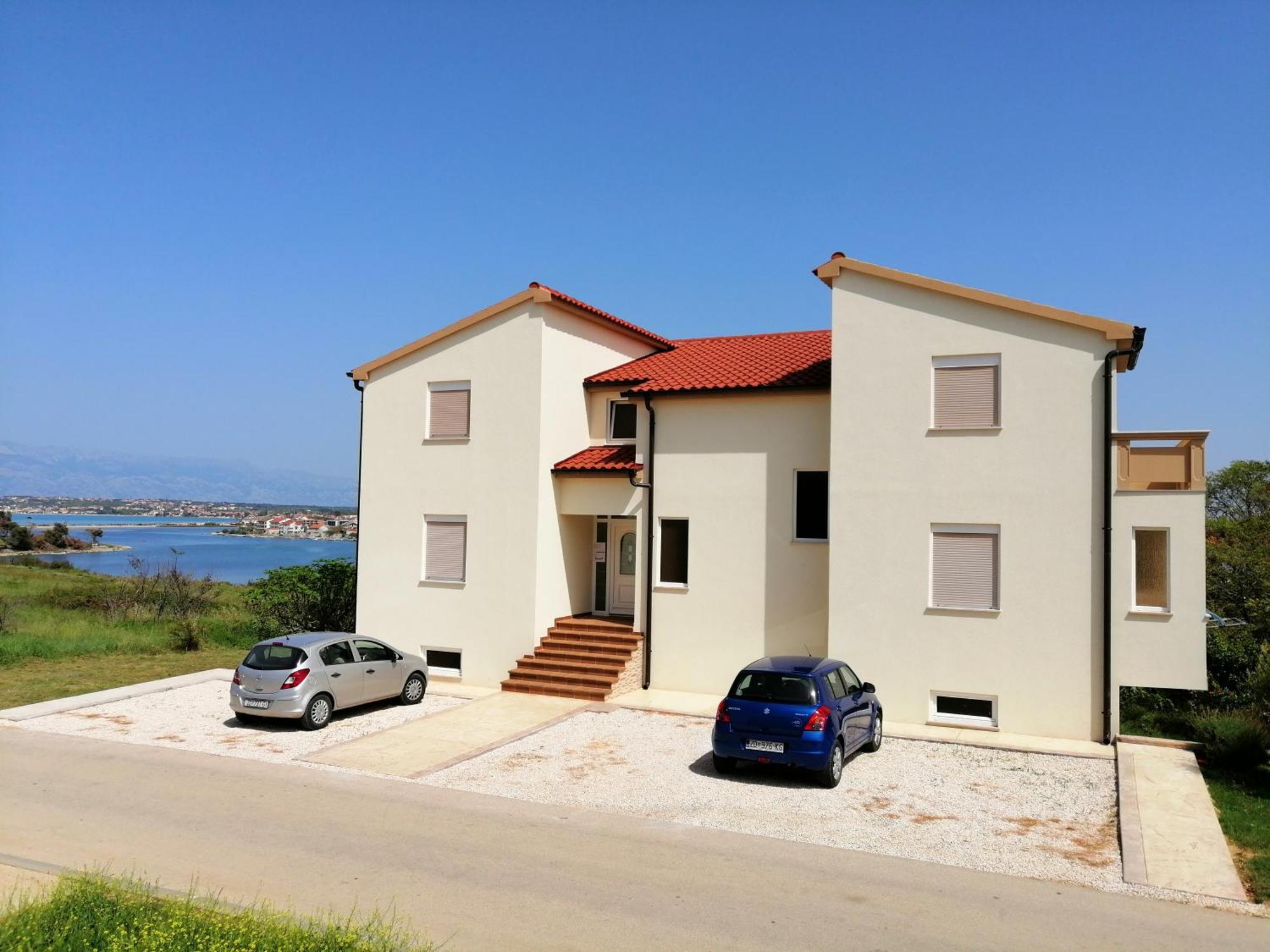Apartments Monika Нін Екстер'єр фото